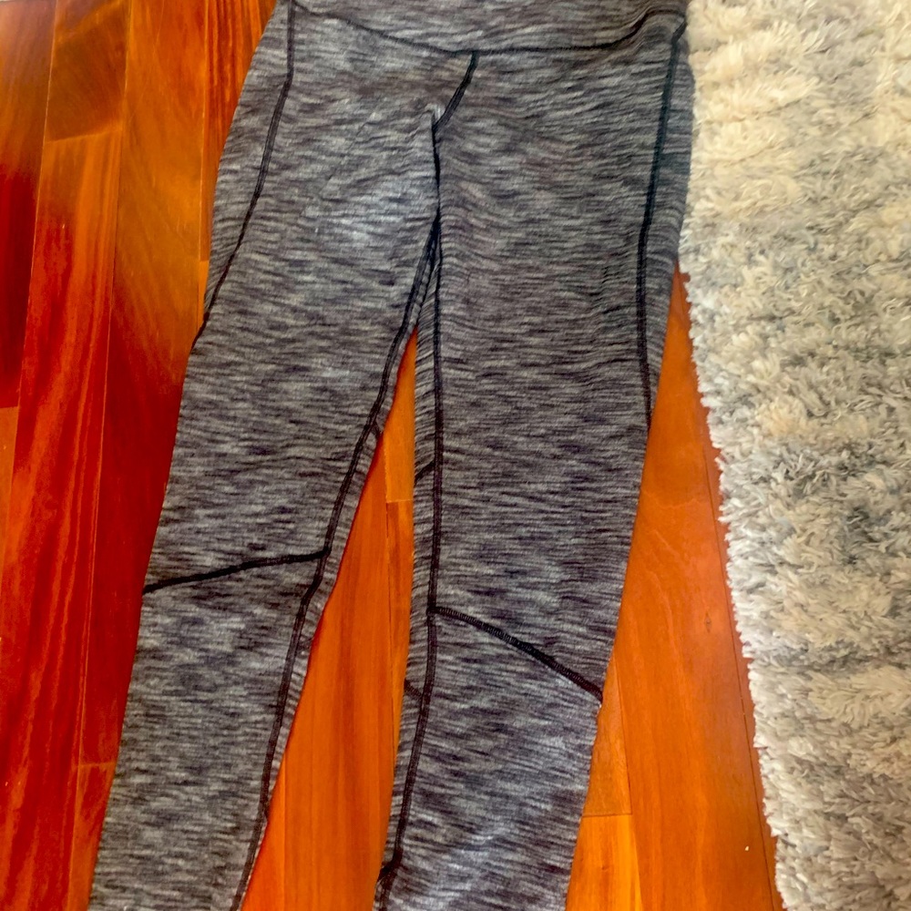 VS grey leggings